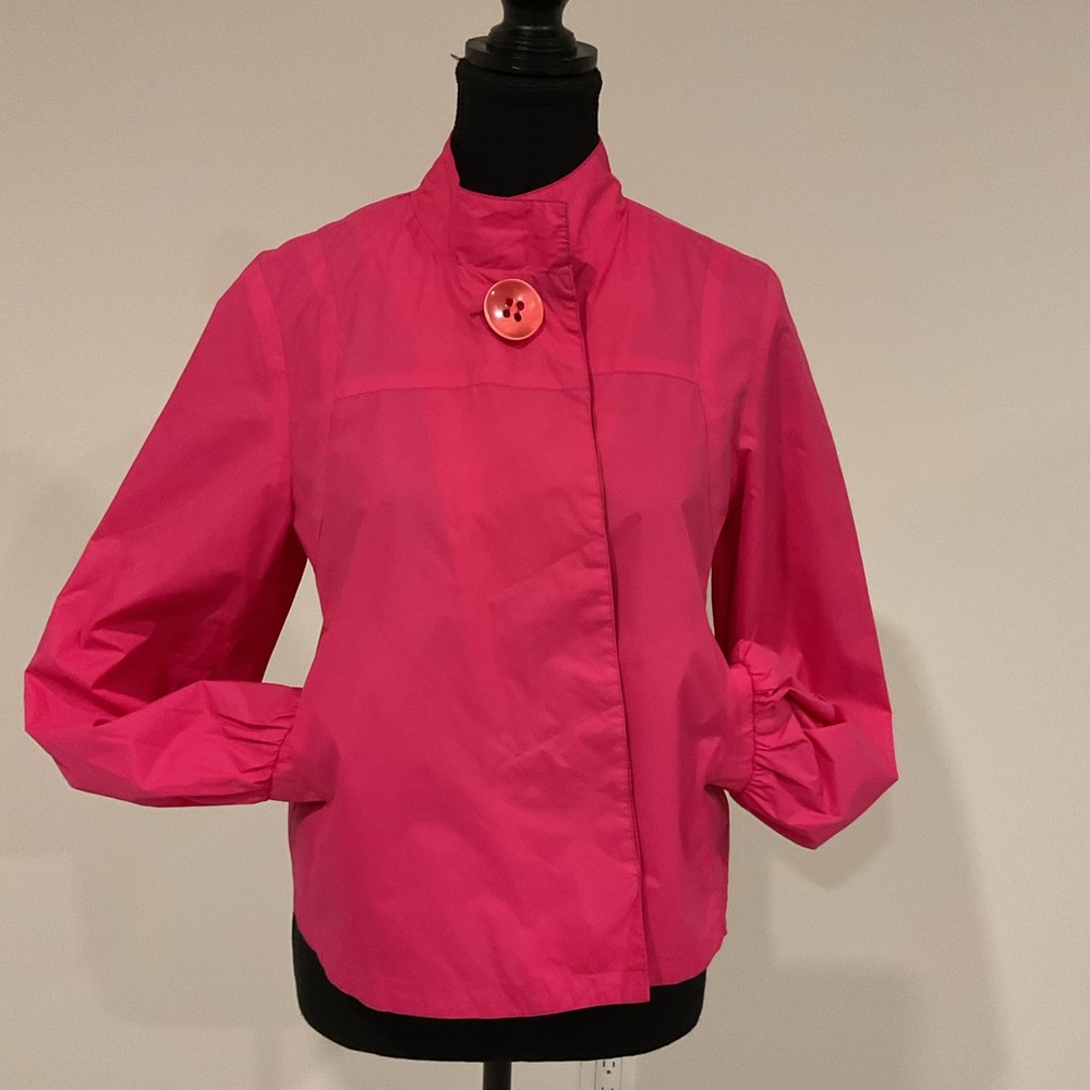 Coffee Shop NYC So Super Cute Swing back Short Jacket with matching buttons .